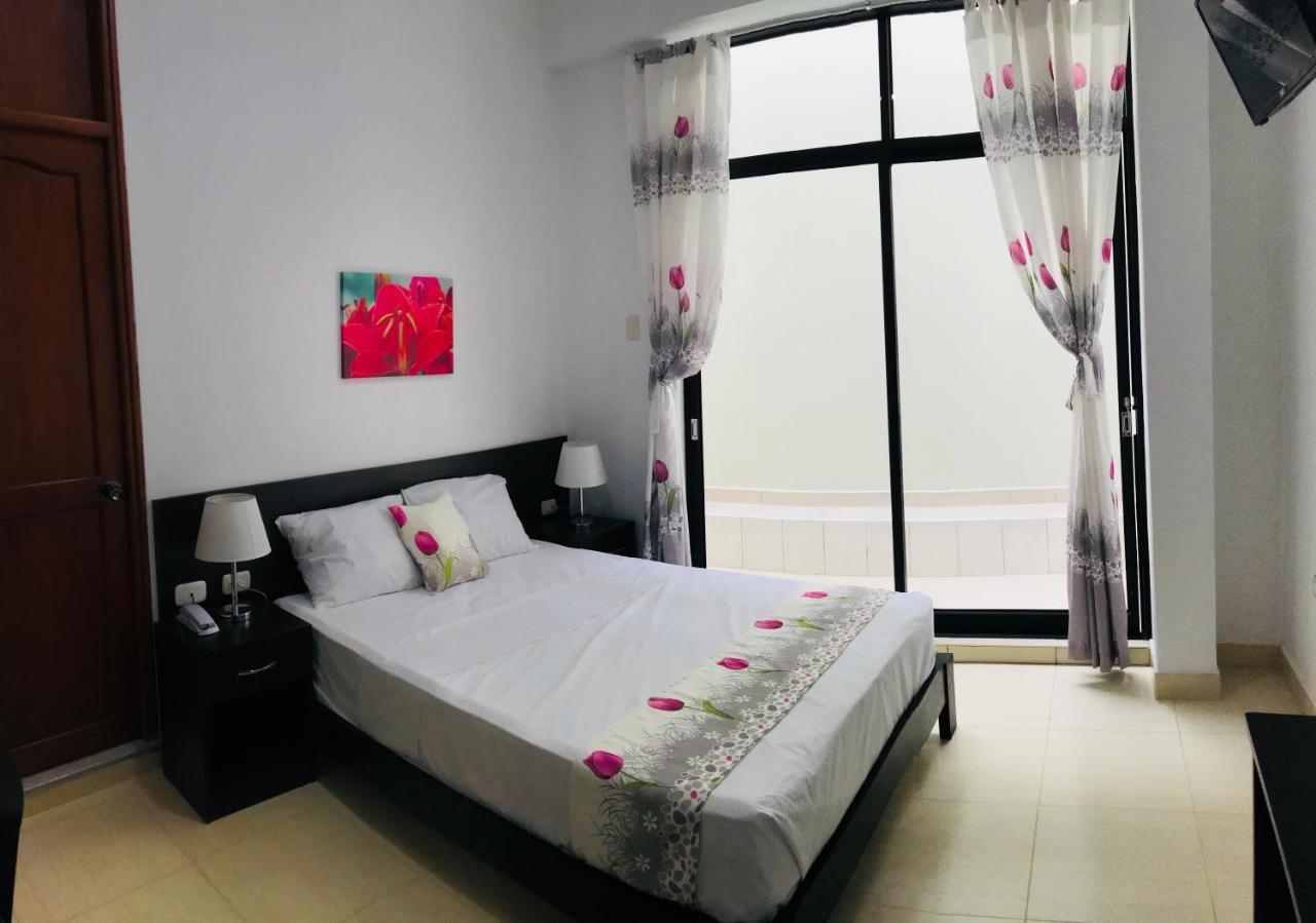 Residencial Lago Verde Tarapoto Eksteriør billede